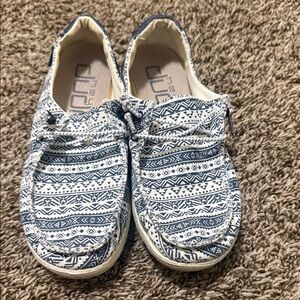 Hey Dude Wendy Print woman slip on shoe size 5